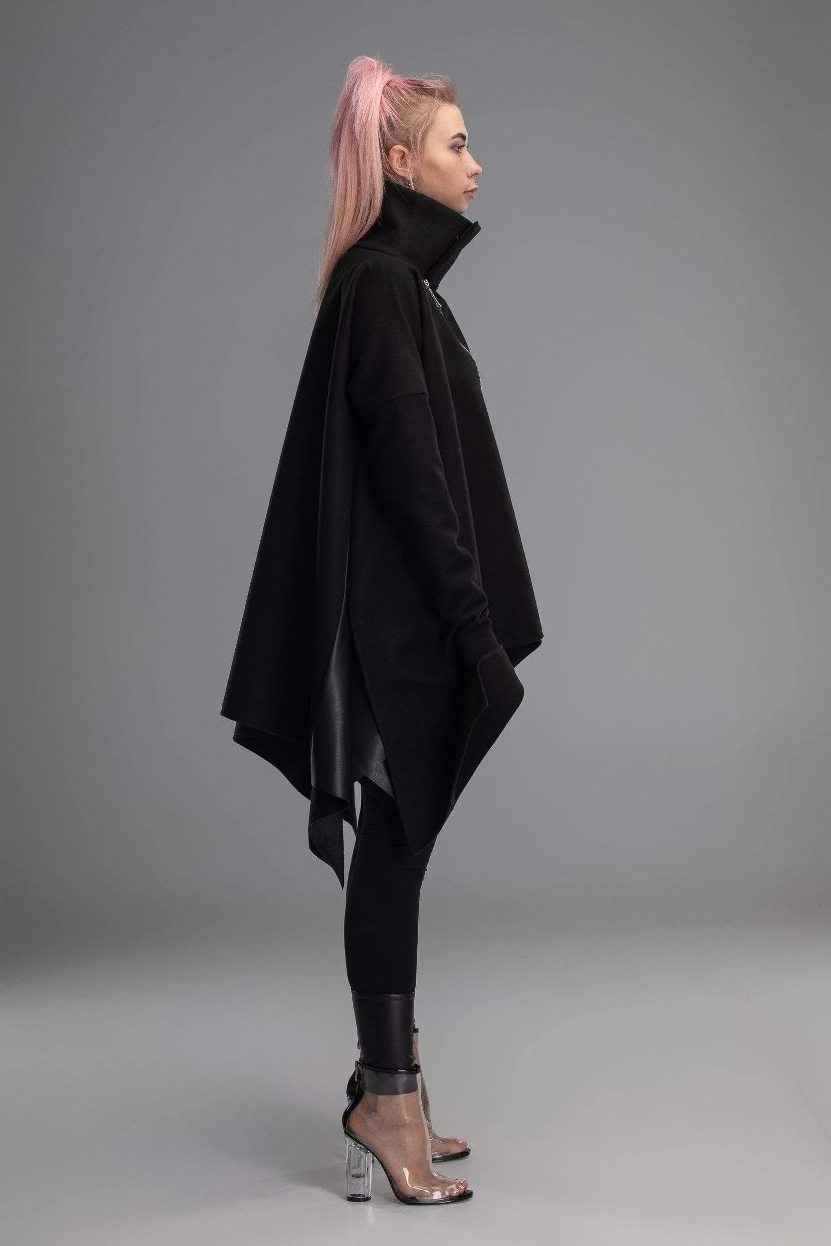 Asymmetric zipped poncho