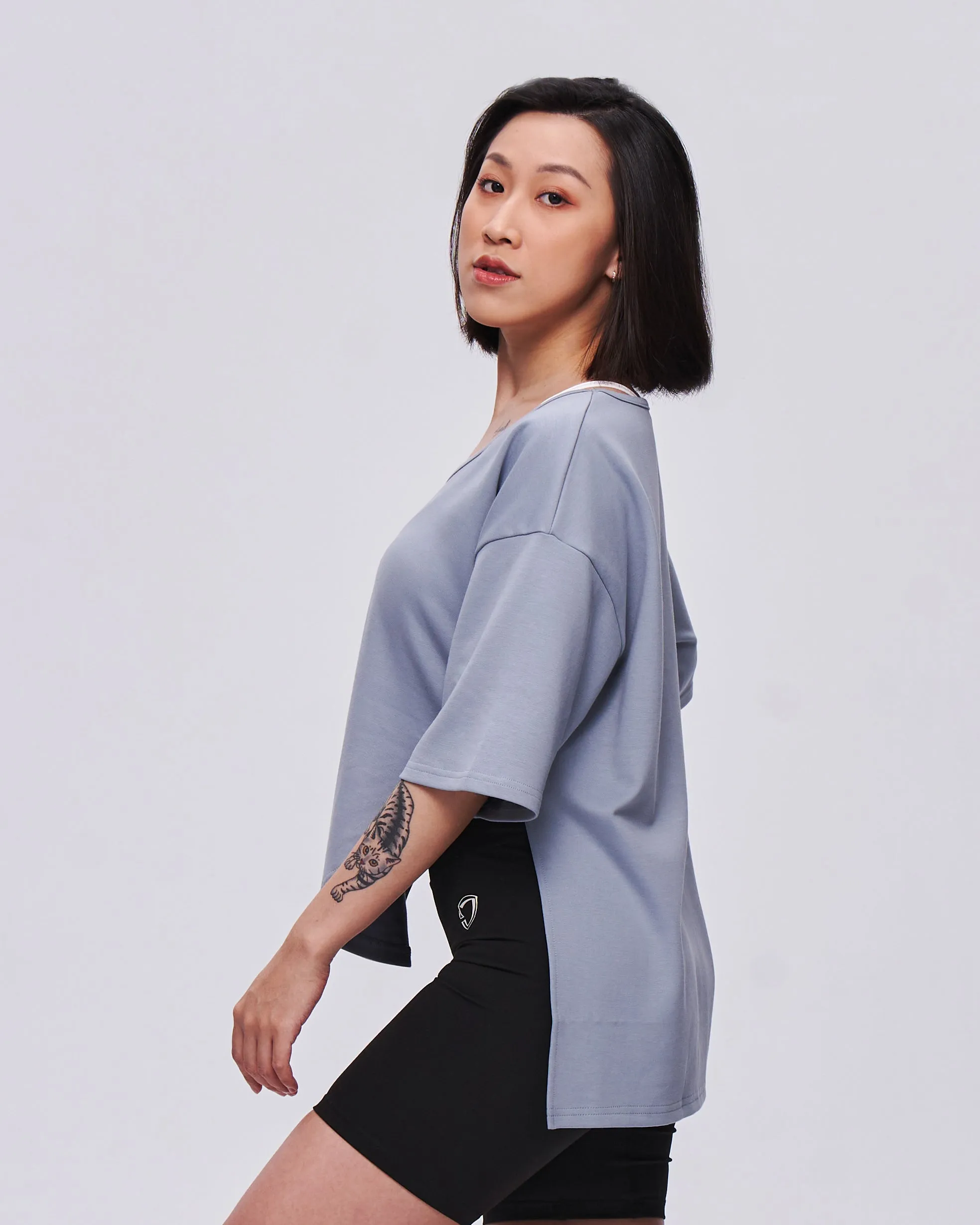 Asymmetry Hem Loose Tee