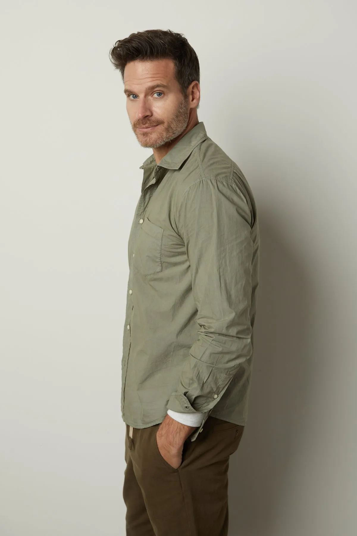 BROOKS BUTTON-UP SHIRT