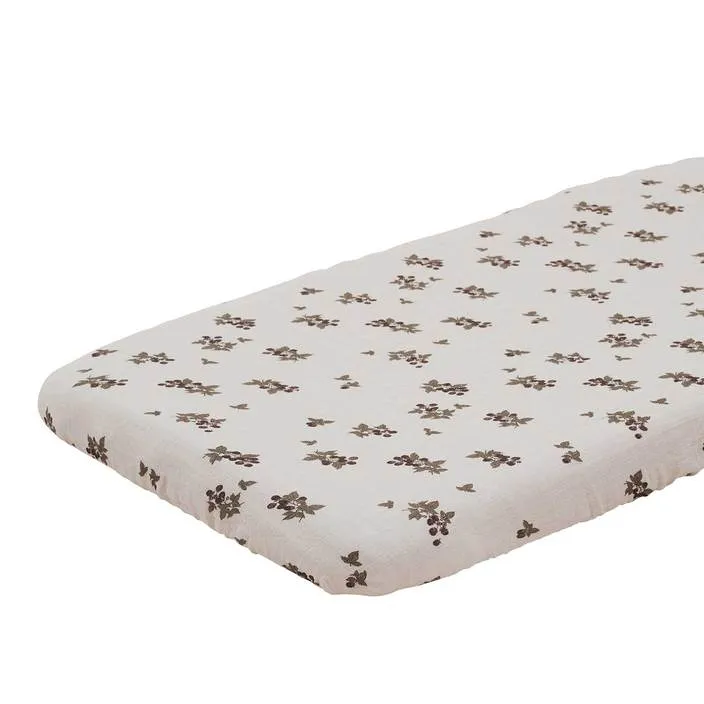 Garbo&Friends Blackberry Muslin Fitted Sheet Cot