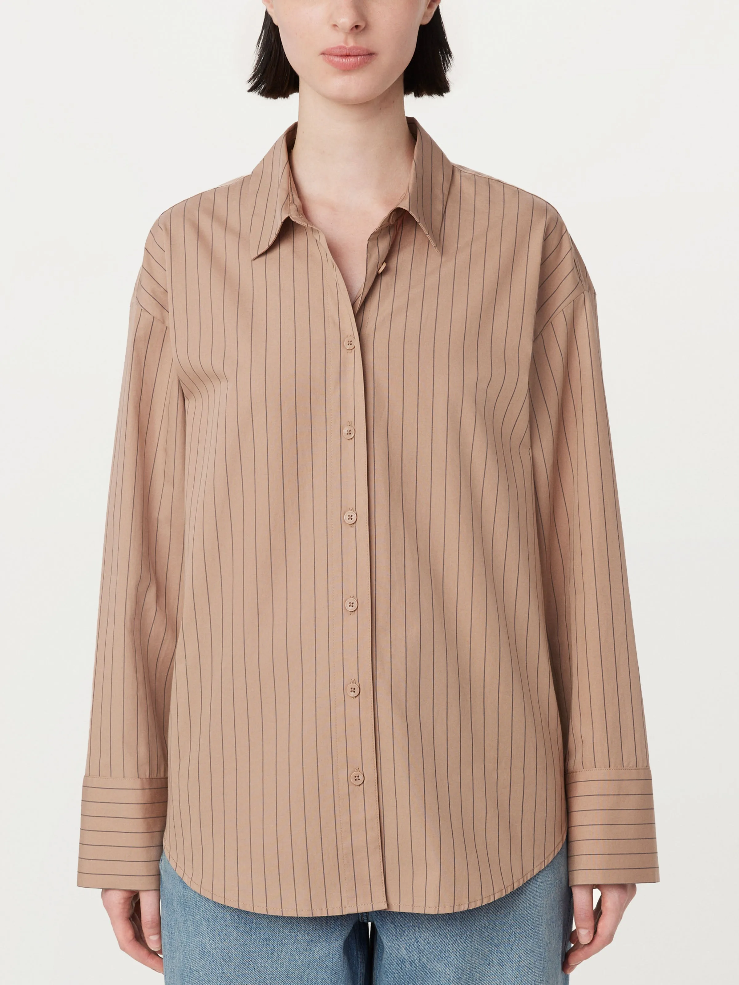 The Crisp Poplin Shirt in Latte